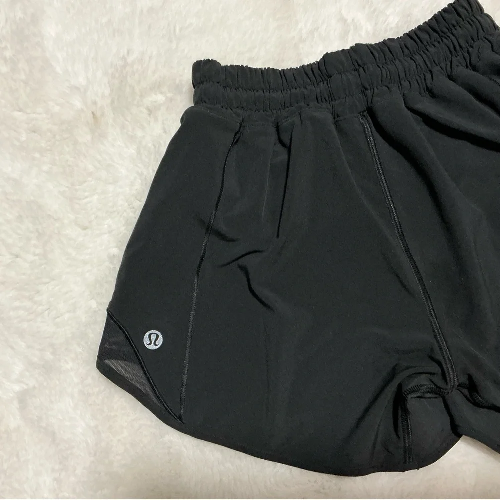 Lululemon Hotty Hot Low Rise Size 2 Black Shorts 2.5” lined - Picture 6 of 9